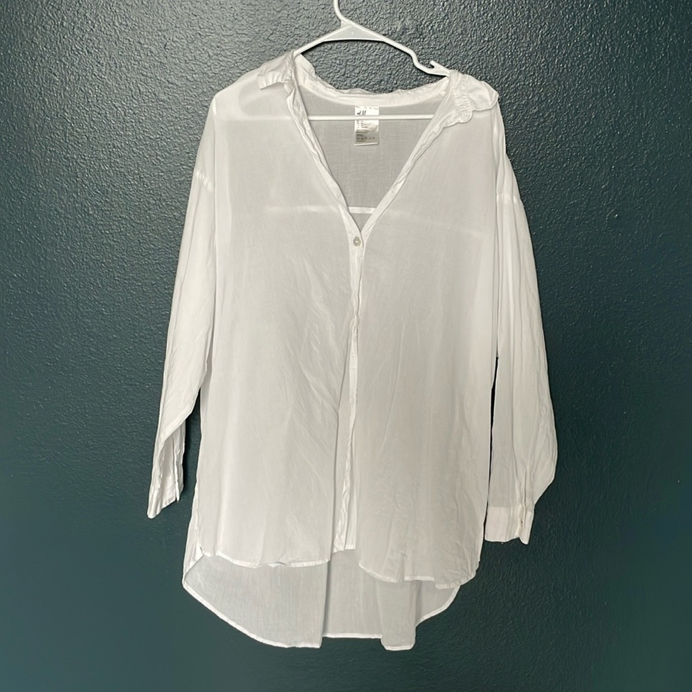 $5💕 H&M Oversized Shirt